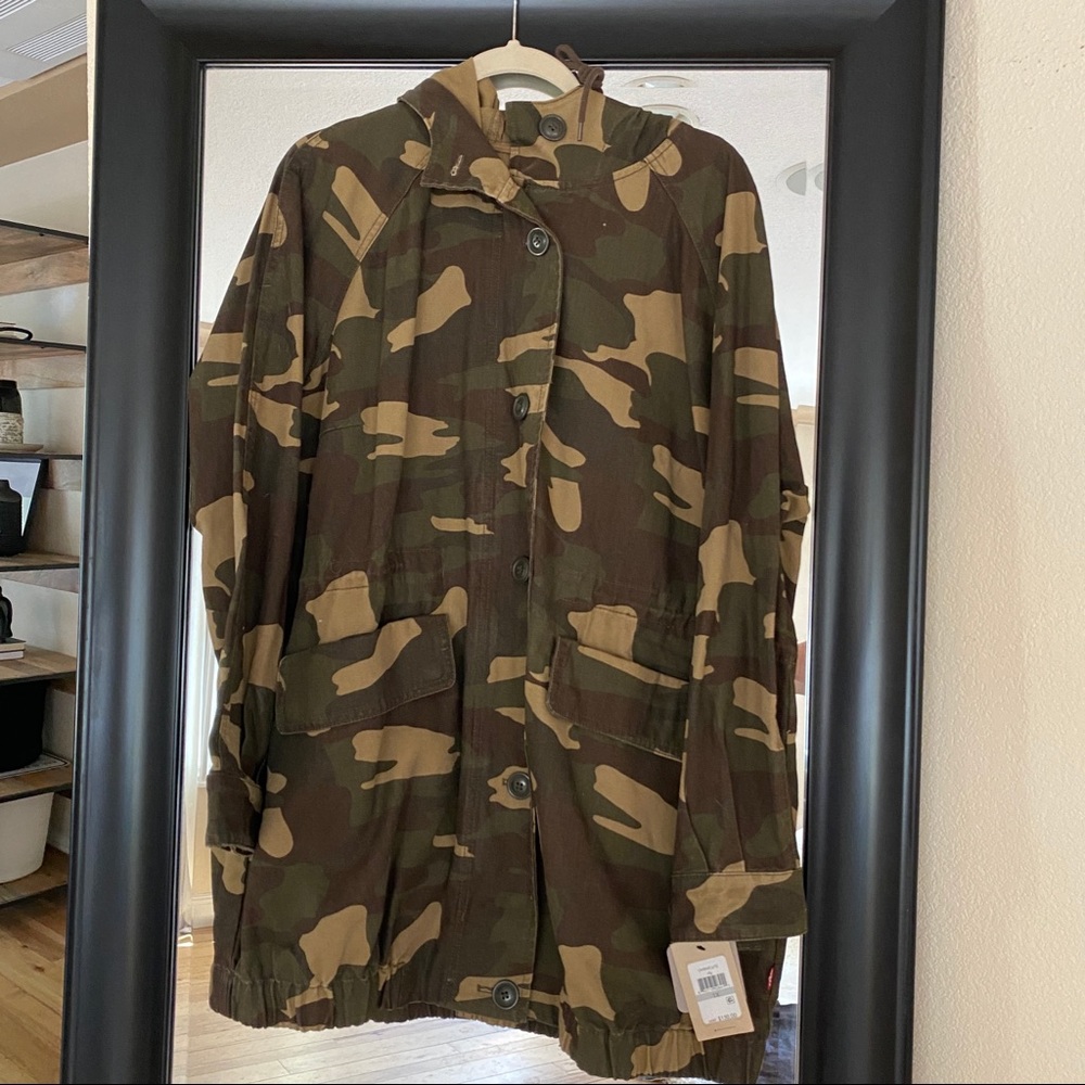 Sz 1x Levi’s Camo Parka